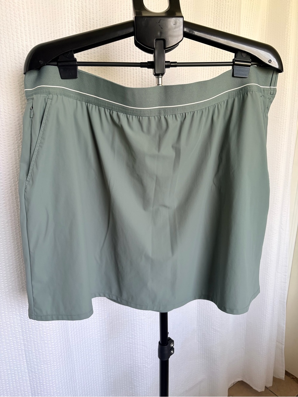 Soybu Sage Green Tennis Golf Athlete Skort. Size XXL